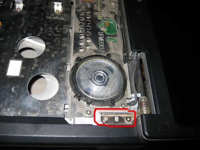 LCD base removal