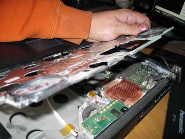 Accessing the lcd Connectors